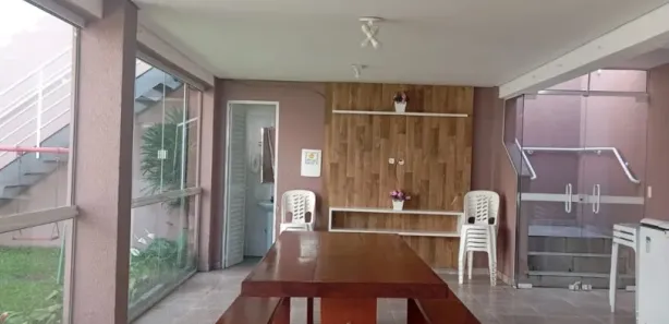 Apartamento com 2 Quartos para alugar, 50m² no Centro, Pinhais