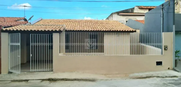 Casa com 3 Quartos para alugar, 150m² no Luzia, Aracaju