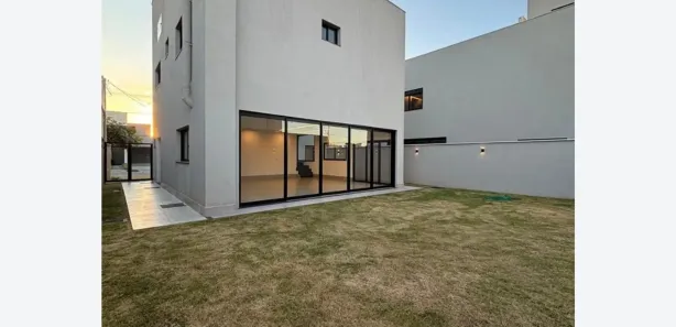 Casa de Condomínio com 3 Quartos para alugar, 176m² no Residencial Parqville Jacarandá, Aparecida de Goiânia
