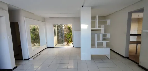 Casa com 6 Quartos para alugar, 195m² no Luzia, Aracaju
