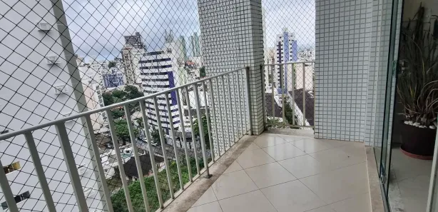 Apartamento com 3 Quartos para alugar, 156m² no Costa Azul, Salvador