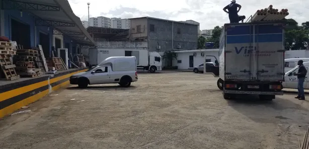 Galpão/Depósito/Armazém à venda, 2500m² no Marechal Rondon, Salvador