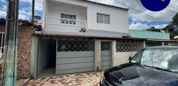 Sobrado com 5 Quartos à venda, 200m² no Setor Leste, Brasília