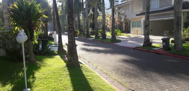 Casa de Condomínio com 4 Quartos para venda ou aluguel, 320m² no Balneário Praia do Pernambuco, Guarujá