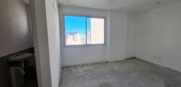 Sala Comercial à venda, 21m² no Santa Rosa, Niterói