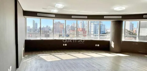 Sala Comercial à venda, 113m² no Panazzolo, Caxias do Sul