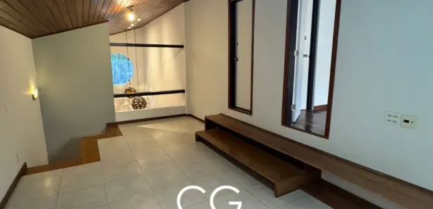 Casa com 4 Quartos para venda ou aluguel, 500m² no Laranjeiras, Rio de Janeiro