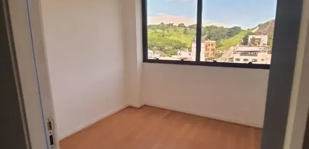Sala Comercial à venda, 26m² no Centro, São Gonçalo