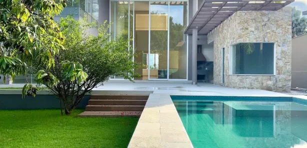 Sobrado com 4 Quartos para alugar, 598m² no Alphaville Flamboyant Residencial Araguaia, Goiânia