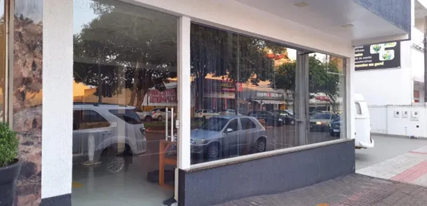 Sala Comercial para alugar, 95m² no Centro, Campo Mourão