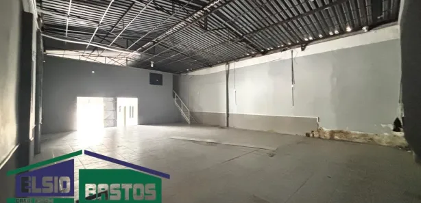 Galpão/Depósito/Armazém para alugar, 180m² no Campo Grande, Rio de Janeiro