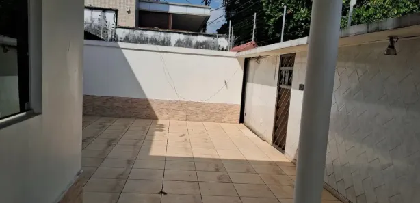 Casa com 5 Quartos à venda, 450m² no Nossa Senhora das Graças, Manaus