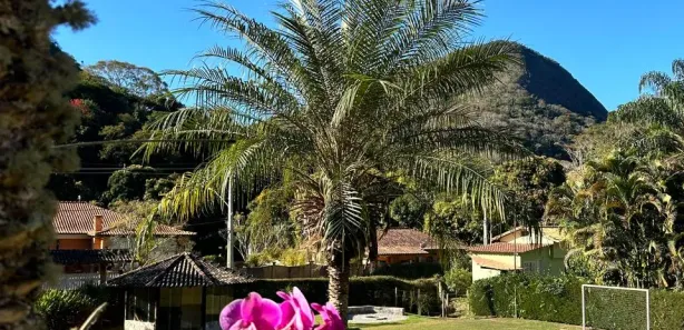 Casa de Condomínio com 5 Quartos para alugar, 300m² no Pedro do Rio, Petrópolis