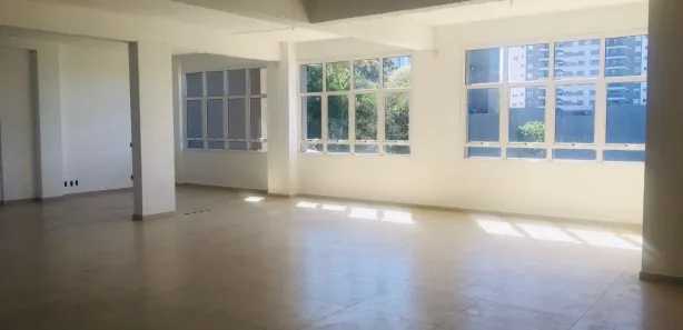 Ponto Comercial à venda, 377m² no Panazzolo, Caxias do Sul