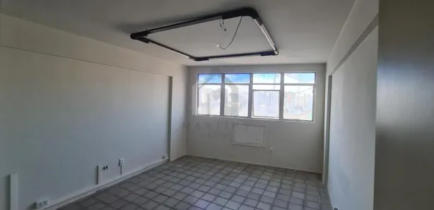 Sala Comercial à venda, 47m² no Santo Antônio, Recife