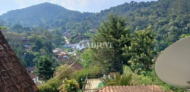 Casa com 1 Quarto para alugar, 40m² no Quarteirão Ingelheim, Petrópolis