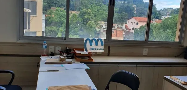 Sala Comercial à venda, 27m² no Centro, São Gonçalo