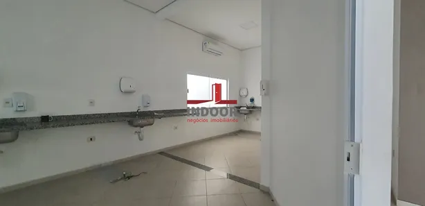 Ponto Comercial para venda ou aluguel, 306m² no Jardim Terras de São João, Jacareí