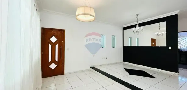Casa com 3 Quartos à venda, 211m² no Conjunto Habitacional Antônio Bovolenta, Mogi das Cruzes