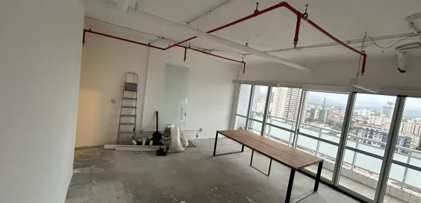 Sala Comercial à venda, 44m² no Encruzilhada, Santos