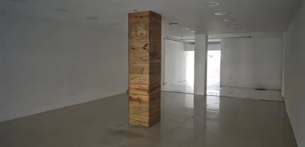 Ponto Comercial para alugar, 190m² no Tanque, Rio de Janeiro
