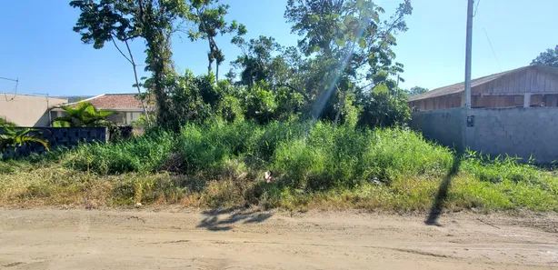 Lote/Terreno à venda, 325m² no Saint Etienne, Matinhos