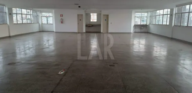 Sala Comercial para alugar, 550m² no Santa Efigênia, Belo Horizonte
