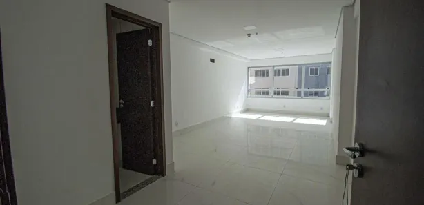 Sala Comercial à venda, 29m² no Taguatinga Centro, Brasília