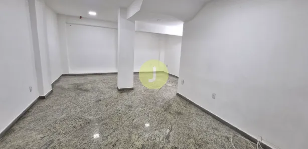 Ponto Comercial para alugar, 30m² no Campo Grande, Rio de Janeiro