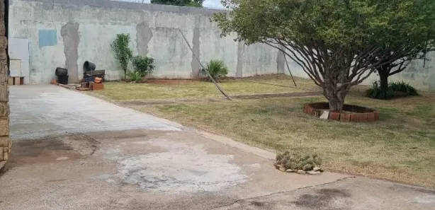 Casa com 2 Quartos à venda, 165m² no Jardim Paineiras, Garça