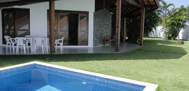Casa com 4 Quartos para alugar, 200m² no Centro, Camaçari