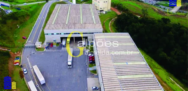 Galpão/Depósito/Armazém para alugar, 2380m² no Centro, Araçariguama