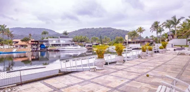 Casa de Condomínio com 5 Quartos à venda, 751m² no Balneario Praia do Perequê, Guarujá