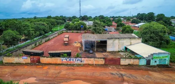 Galpão/Depósito/Armazém com 2 Quartos à venda, 5000m² no Loteamento Barros, Araguaína