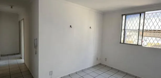 Apartamento com 3 Quartos para alugar, 80m² no Candelária, Natal