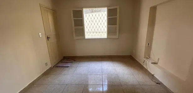 Casa com 2 Quartos para alugar, 70m² no Cruzeiro, Belo Horizonte