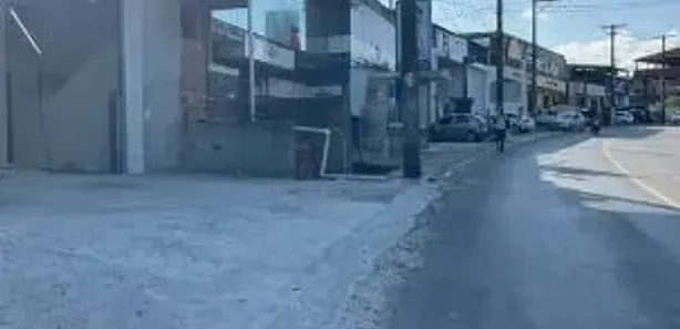 Ponto Comercial para alugar, 210m² no Cajazeiras V, Salvador
