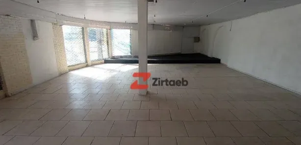 Ponto Comercial para alugar, 196m² no Tanque, Rio de Janeiro