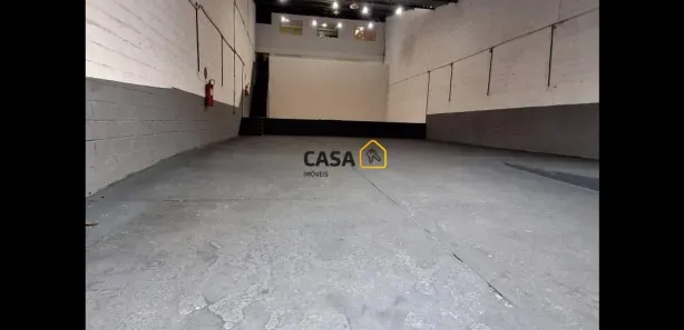 Galpão/Depósito/Armazém para alugar, 210m² no Pompéia, Belo Horizonte