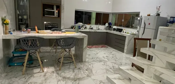 Sobrado com 4 Quartos para alugar, 280m² no Taguatinga Norte, Brasília