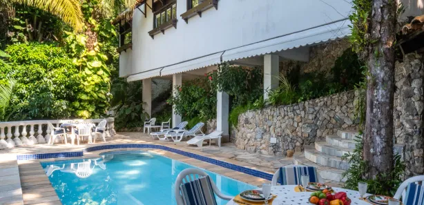 Sobrado com 10 Quartos à venda, 500m² no Morro Sorocotuba, Guarujá