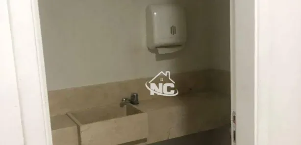 Sala Comercial à venda, 30m² no Ingá, Niterói