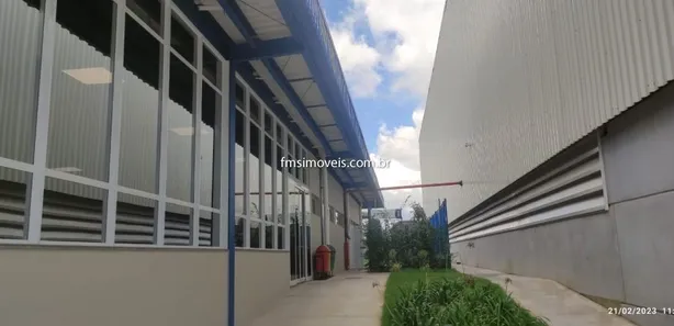 Galpão/Depósito/Armazém para alugar, 2327m² no Estiva I, Araçariguama