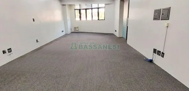 Sala Comercial à venda, 88m² no Centro, Caxias do Sul