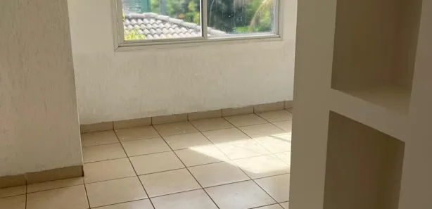 Casa de Condomínio com 4 Quartos para alugar, 320m² no Loteamento Portal do Sol II, Goiânia