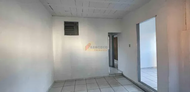 Casa com 2 Quartos para alugar, 55m² no Catalão, Divinópolis