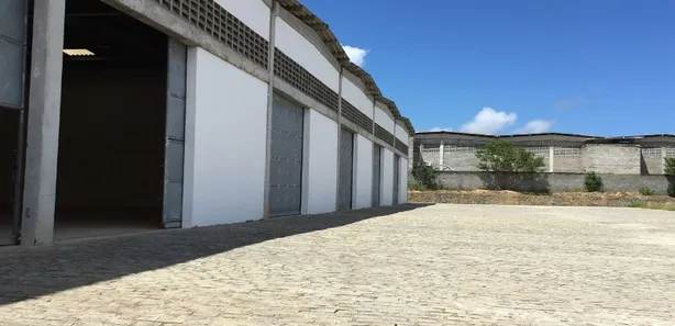 Galpão/Depósito/Armazém para alugar, 750m² no Recreio Ipitanga, Lauro de Freitas