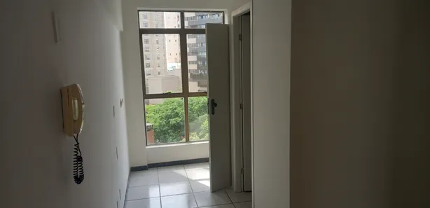 Sala Comercial para alugar, 119m² no Santa Efigênia, Belo Horizonte