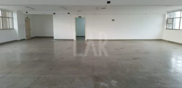 Sala Comercial para alugar, 550m² no Santa Efigênia, Belo Horizonte