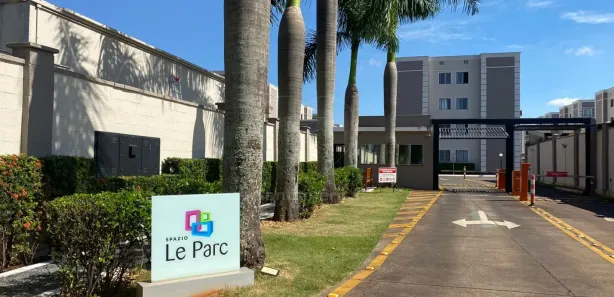 Apartamento com 2 Quartos para alugar, 38m² no Jardim Jóquei Club, Londrina